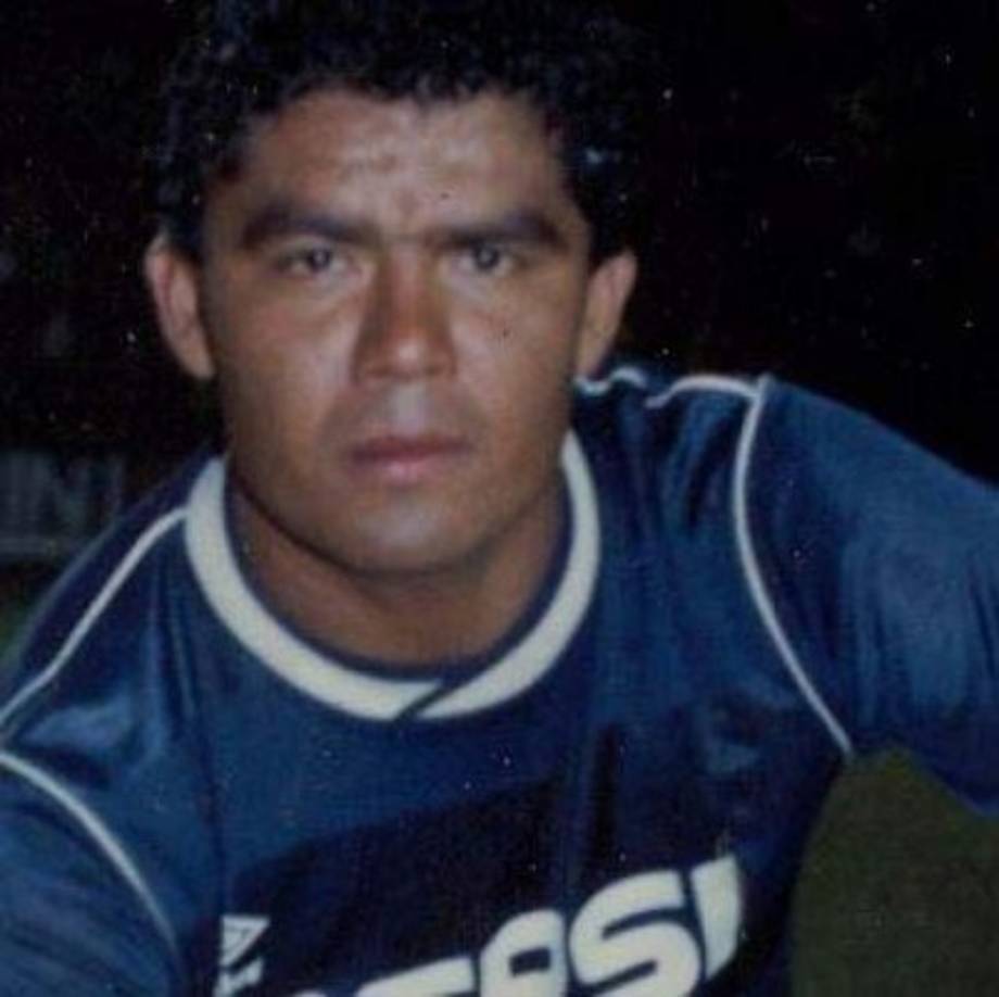José Roberto Figueroa también vistió la camiseta del Motagua.