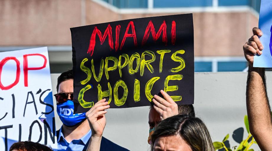 Florida prohíbe el aborto a partir de 15 semanas de embarazo