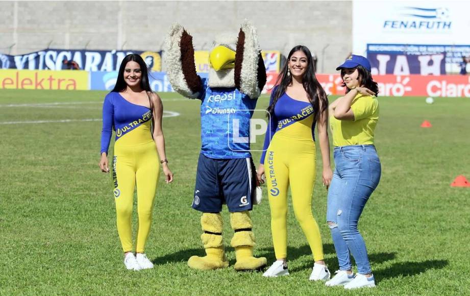 Bellas chicas adornaron el partido Motagua-Victoria en el estadio Marcelo Tinoco de Danlí.