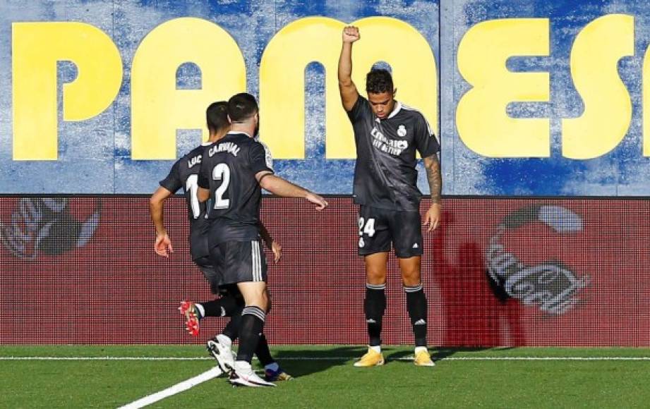 El delantero dominicano Mariano Díaz se encargó de abrir el marcador apenas al minuto 2. El atacante del Real Madrid dedicó su tanto al movimiento ‘Black Lives Matter’ haciendo una celebración con dedicatoria el puño en alto.