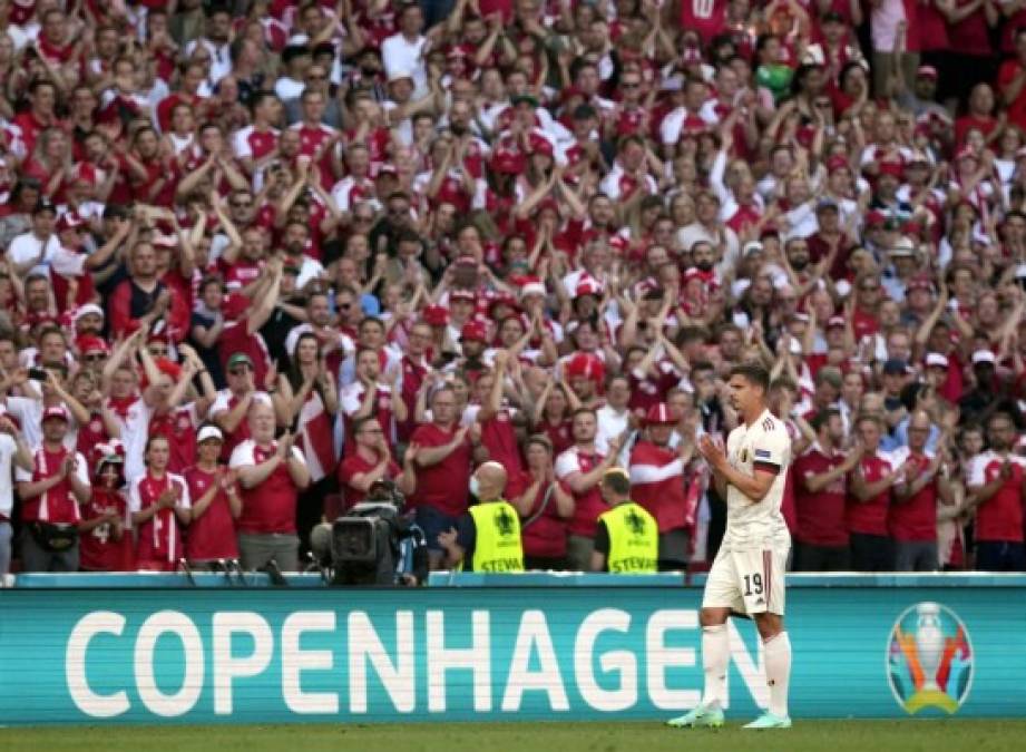 ¡Esto es fútbol! Emotivo homenaje a Eriksen durante el partido Dinamarca-Bélgica de la Eurocopa