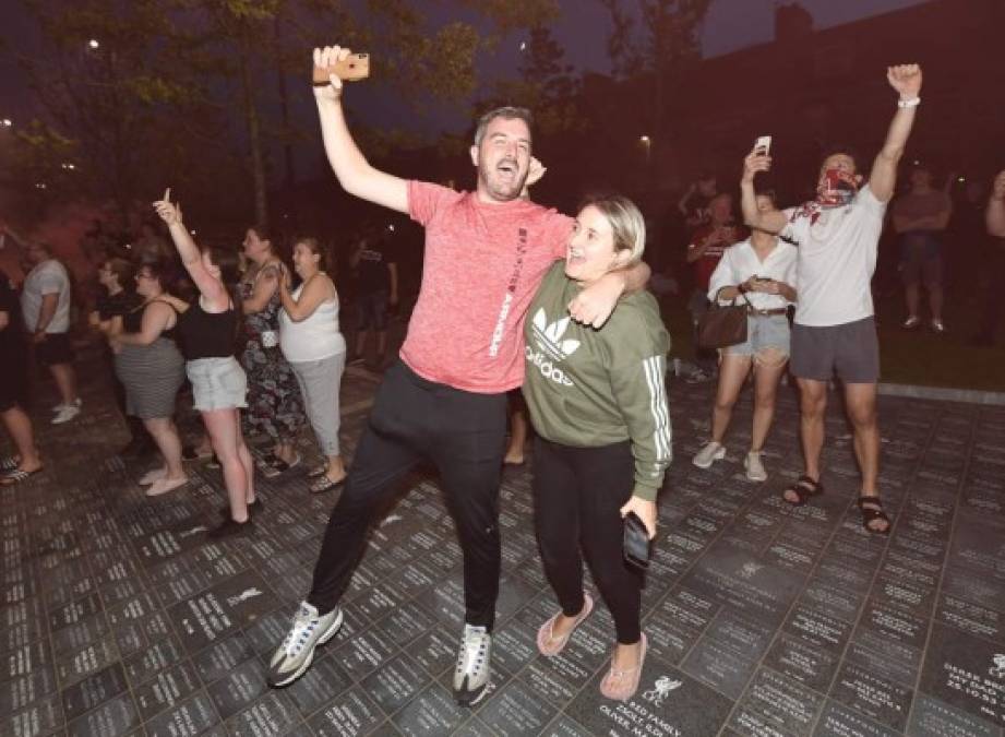 Las calles de Liverpool fueron una locura tras la obtención del título de los reds.