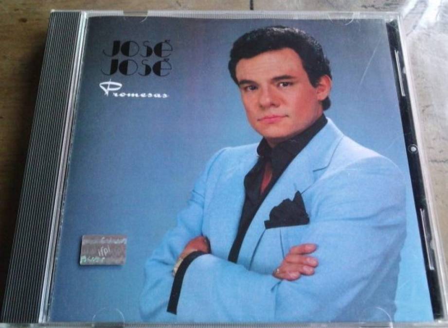 'El príncipe de la canción' José José llevó su voz única y extraordinaria para recaudar fondos.