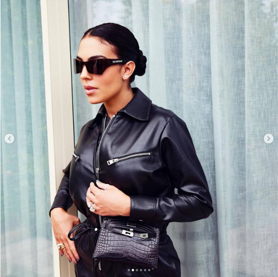 “Back to Cannes”, escribió la modelo española junto a una sesión de fotos que colgó en Instagram.