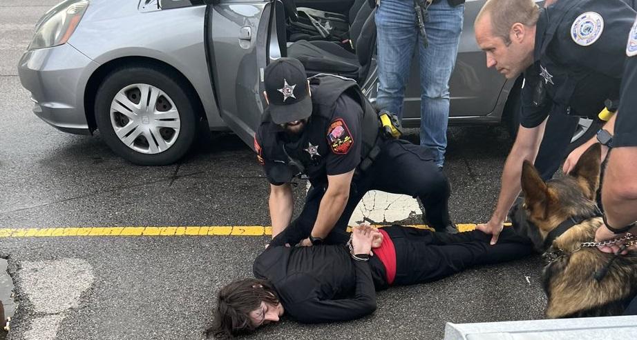 Arrestan al sospechoso de la matanza en un desfile del 4 de julio en Estados Unidos