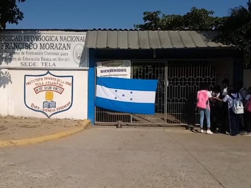 Instalaciones del Instituto Triunfo de la Cruz, en Tela, Atlántida (Honduras).