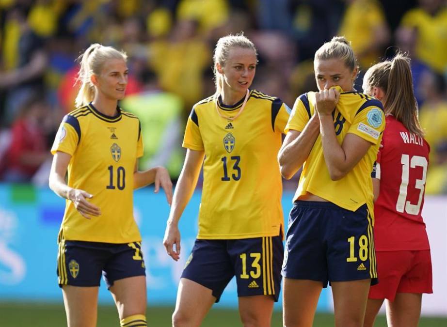 Suecia, con dos victorias y un empate, fue primera del grupo C por diferencia de goles. La goleada de 5-0 ante Portugal fue de gran ayuda para obtener el liderato. En cuartos se enfrentará contra las belgas.