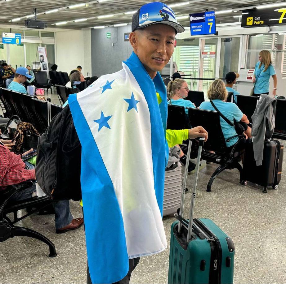 ”Shin tenés que descansar, es peligroso ese camino”, “Mejor donemos para que no haga este reto, es muy peligroso”, dicen otros comentarios bajo la postal de Shin donde anuncia el recorrido de este nuevo reto.