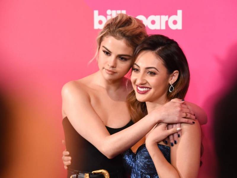 Selena Gómez junto a Francia Raisa en una imagen de archivo.