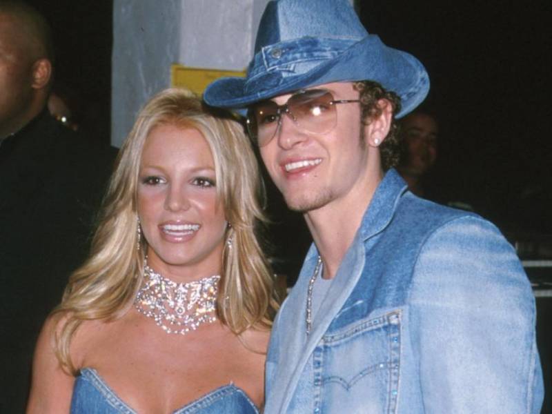 La cantante no niega haberle sido infiel a Justin en su nuevo libro, pero asegura que él tuvo un romance con otra mujer mientras estaban juntos.