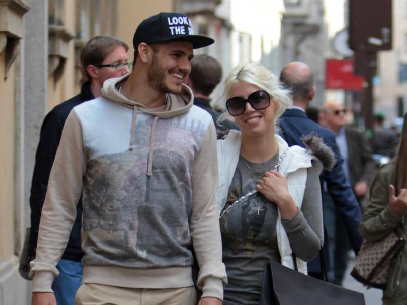 El futbolista Mauro Icardi y su esposa, Wanda Nara.
