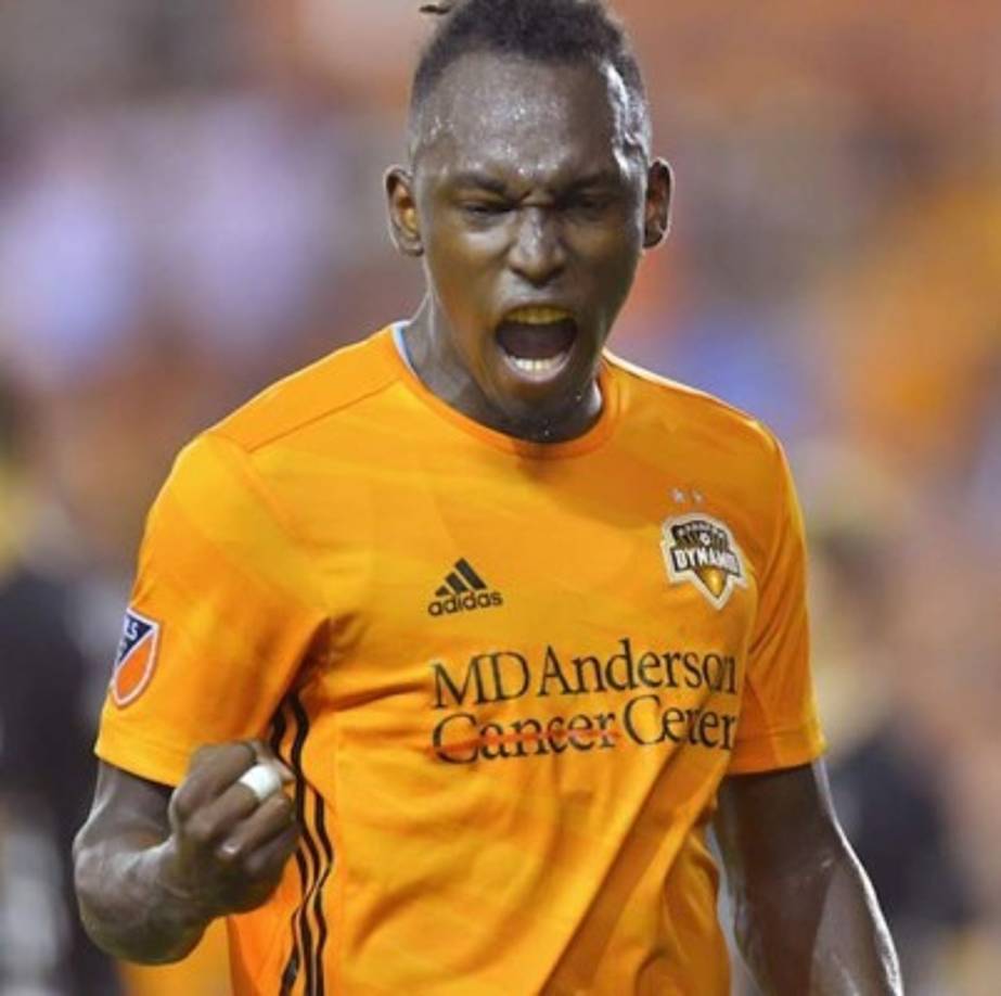 Aberth Elis: El delantero hondureño tiene un año más de contrato con el Houston Dynamo de la MLS, pero cuenta con varias ofertas de Europa y no se descarta que pueda cambiar de equipo.