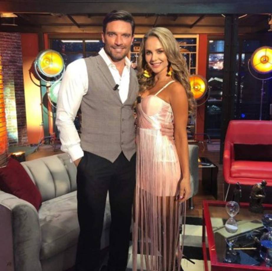 Según Julián (48), él y Córdoba (38) son solo amigos, aunque pasa coqueteando en las redes con la colombiana.<br/>