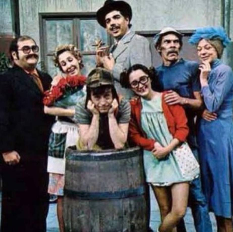 La actriz inició su carrera artística en 1957 a la edad de seis años en la película infantil Pulgarcito.