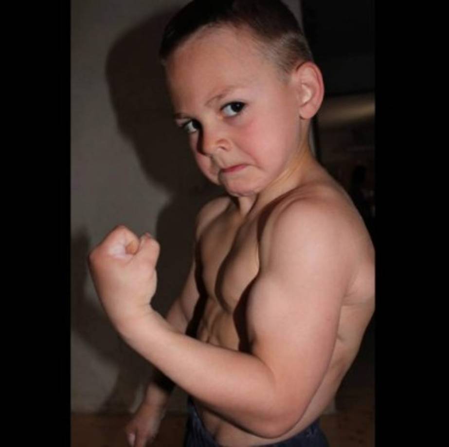 El usuario de Facebook Giuliano Stroe, arrasa en las redes sociales ya que cuenta con más de tres millones de seguidores.