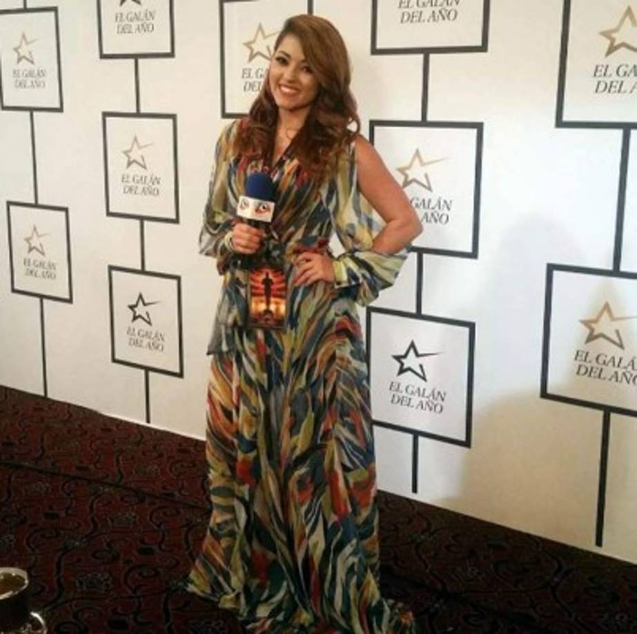 Debbie Bertrand ha sido presentadora, modelo y actriz. Actualmente tabaja para el programa 'Las Pícaras' de Telemundo.