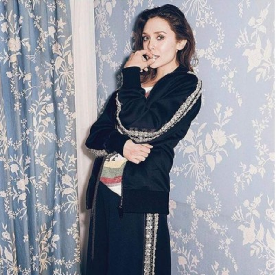 Es la hermana menor de las gemelas Mary-Kate y Ashley Olsen. Quienes se hicieron famosas como estrellas de cine y TV a una edad temprana.