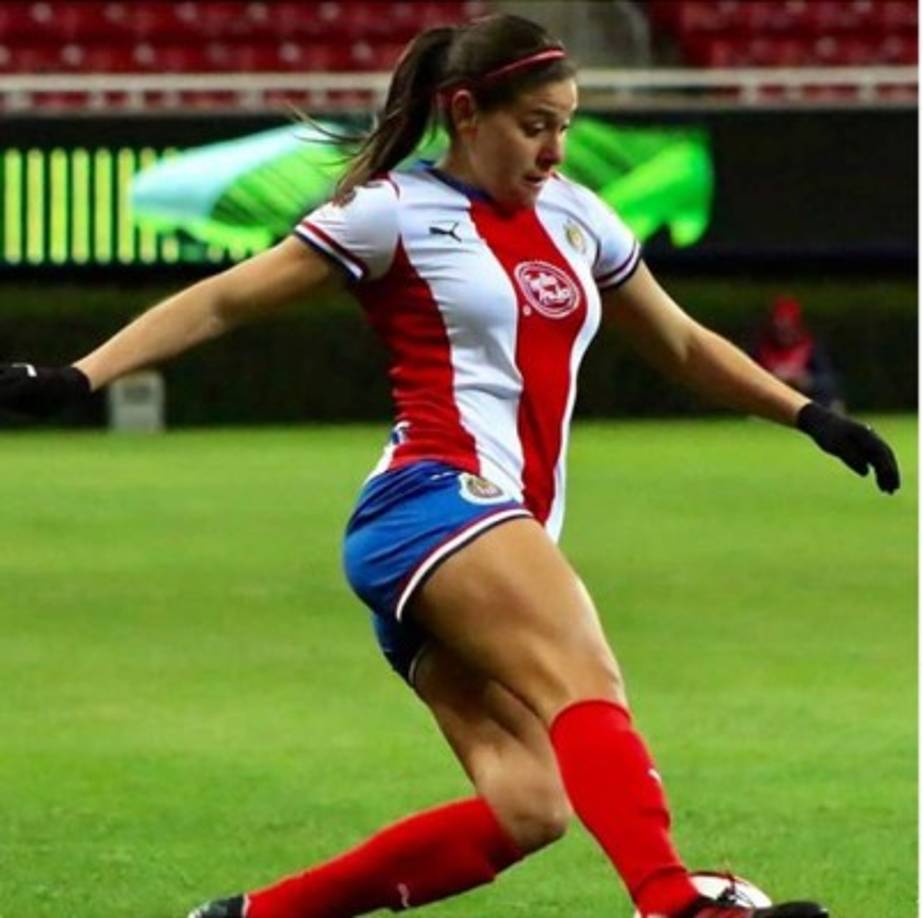 Norma Palafox es una de las futbolistas mexicanas más populares y los aficionados siempre la alaban por su físico.