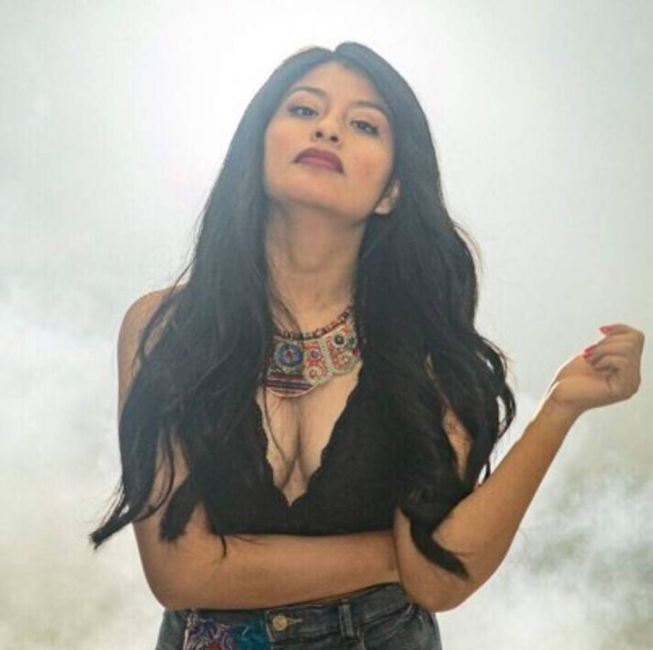 También en 'Eso ya fue', Wendy se luce por primera vez con una imagen sensual 'porque el género lo demanda así' y porque 'es hora' de mostrar a la gente que ya creció.