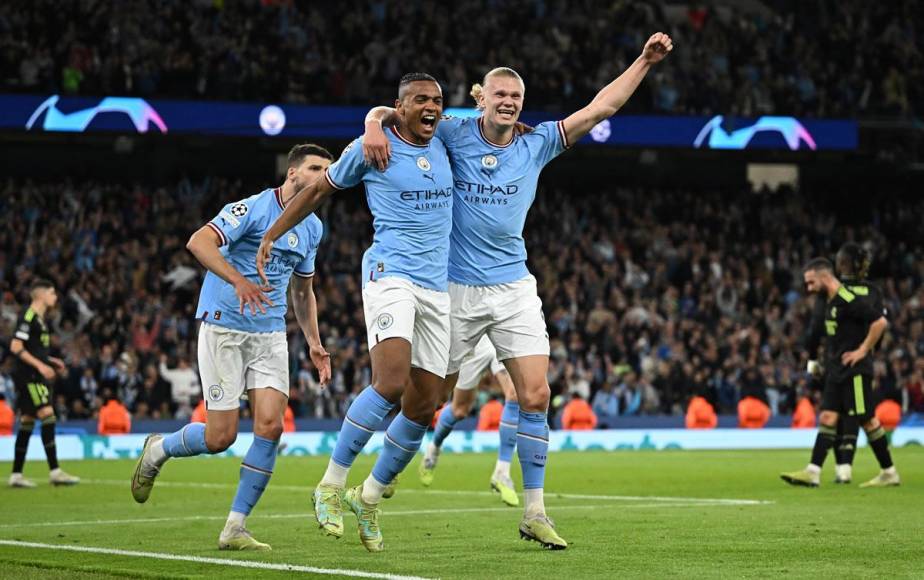 La celebración de Manuel Akanji tras su gol para el 3-0 del Manchester City ante Real Madrid.