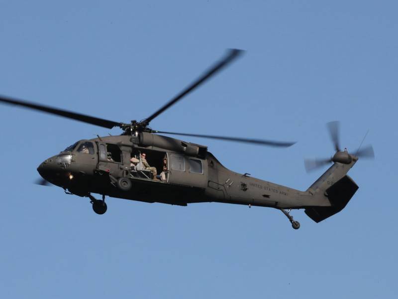 Fuerzas estadounidenses rescataron a los dos tripulantes del helicóptero. Fotografía de archivo. EFE/MIKE NELSON