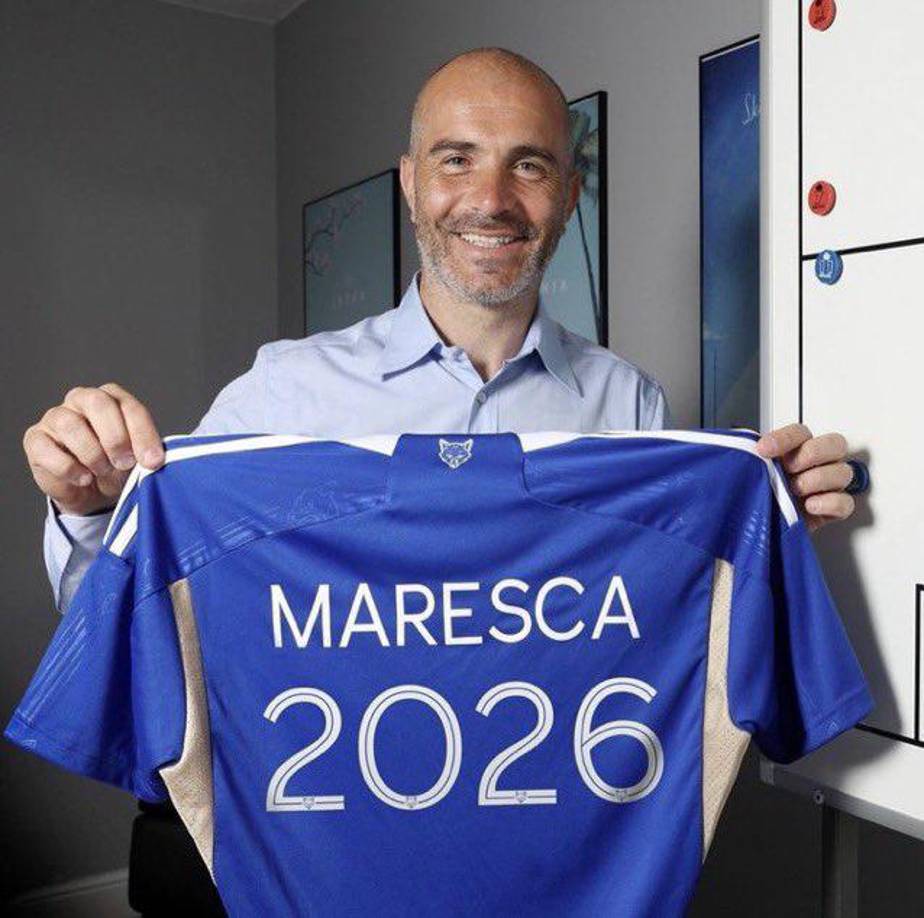 Enzo Maresca - El Leicester City ya tiene entrenador para buscar el retorno a la Premier League. El italiano Enzo Maresca, ex del Sevilla o el Málaga, es el elegido. Firma hasta 2026 para establecer un proyecto a largo plazo.