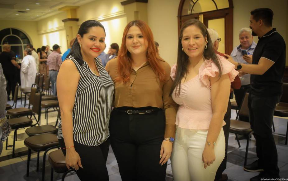 Inés Yadira Cubero, Diana Pineda y Carla Pineda