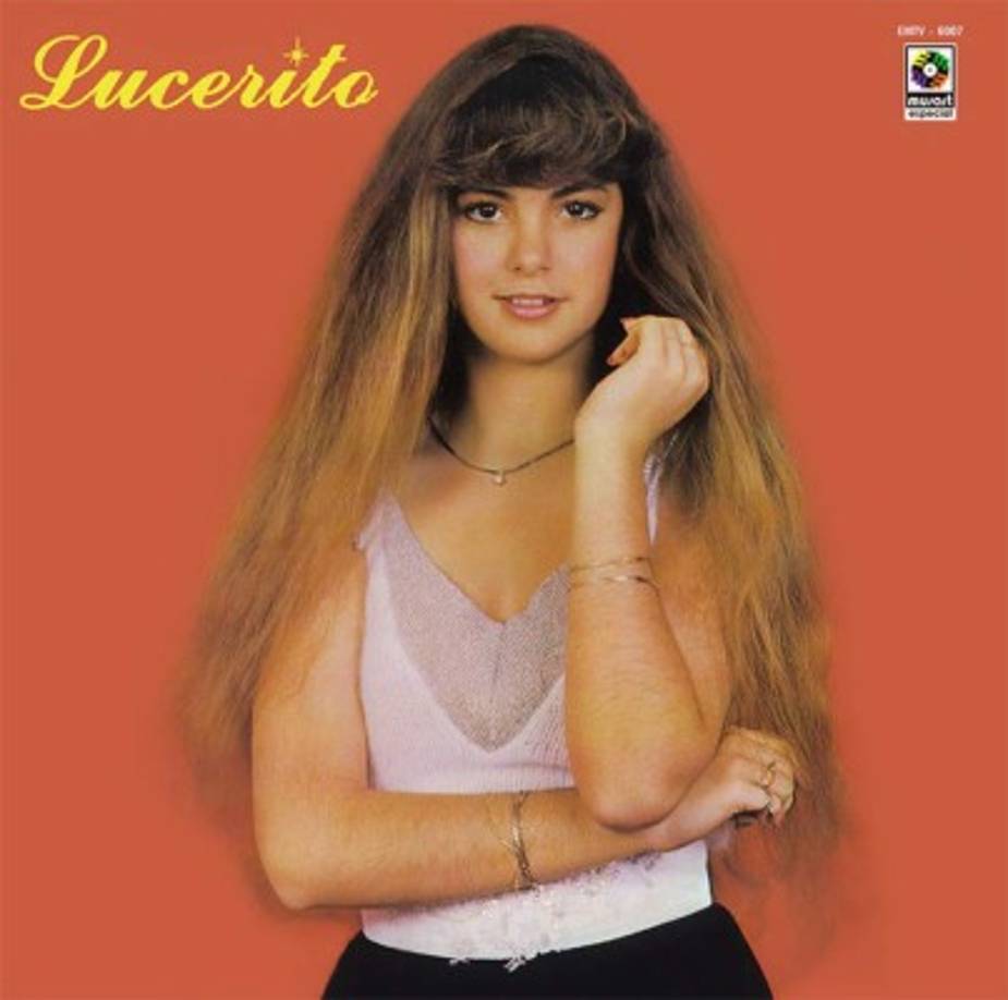 Su nombre completo es Lucero Hogaza León, es conocida artísticamente como Lucero o La Novia de América. Nació en la Ciudad de México el 29 de agosto de 1969. <br/>Es cantante, compositora, actriz, conductora de TV y empresaria mexicana.