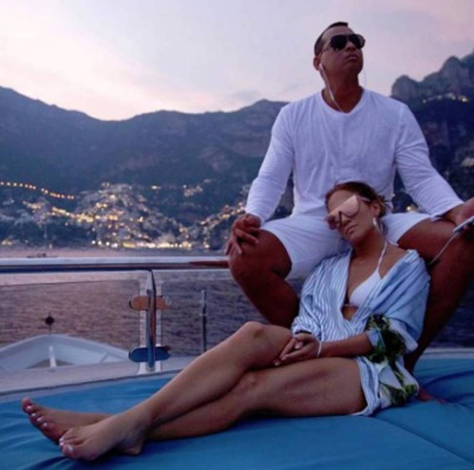 ARod viaja constantemente a Las Vegas para asistir a los conciertos de Jennifer en el tour 'All I have', que ha dejado millonarias ganancias a la cantante y actriz estadounidense.