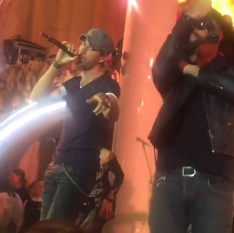 Enrique Iglesias cobró medio millón de dólares.