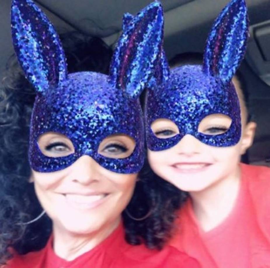 Luciana ha crecido mucho y sus fotos la muestran ser una niña muy feliz.