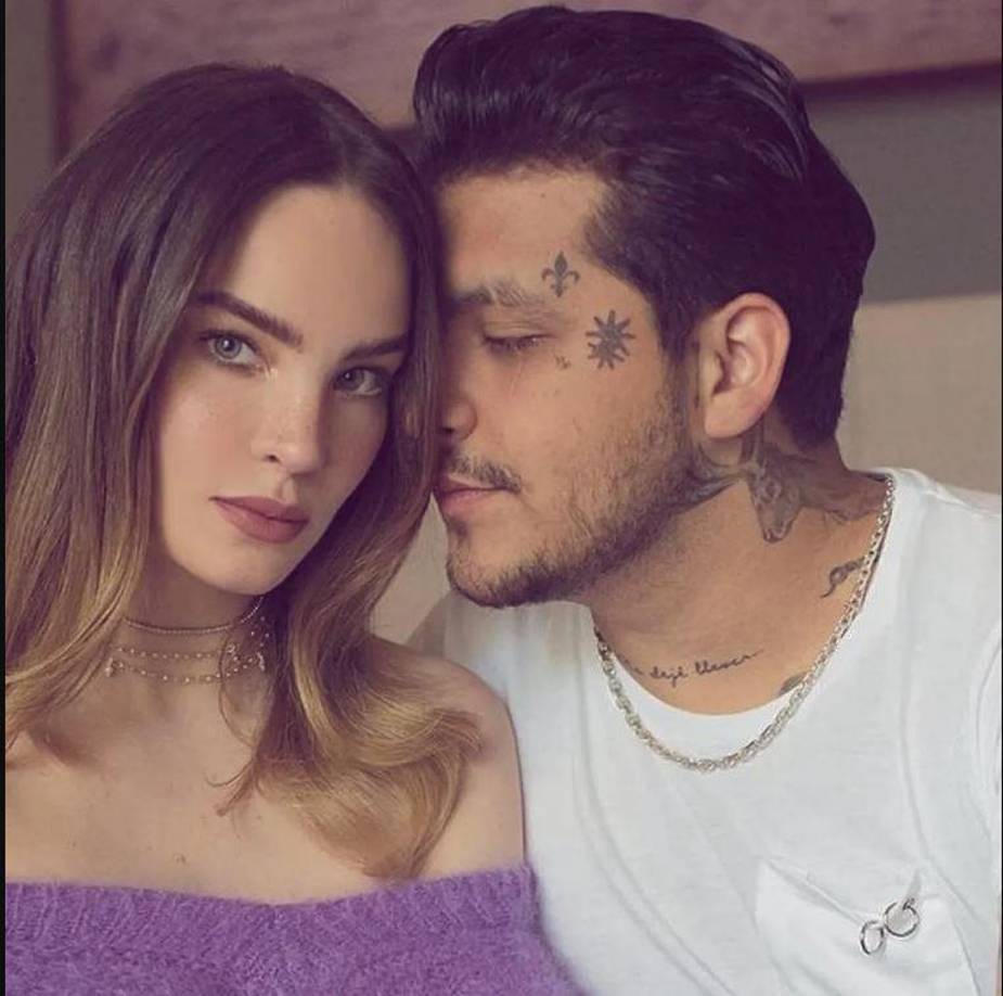 “Así es, como te dije, a Christian le urgía adelantarse porque su intención era dejar a Belinda como la mala de la historia, cuando él fue quien no tuvo ma#$% y le vio la cara. Christian le dio este golpe bajo a Belinda cuando ella y toda su familia estaban muy sensibles porque se cumplía el primer aniversario luctuoso de su abuelita”, relató uno de los informantes. 