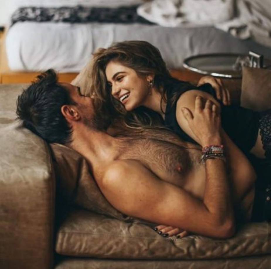 La hija de Angélica Rivera se ha dejado ver y fotografiar con su novio llamado Pablo, un joven más alto que ella, pero al parecer están enamorado.