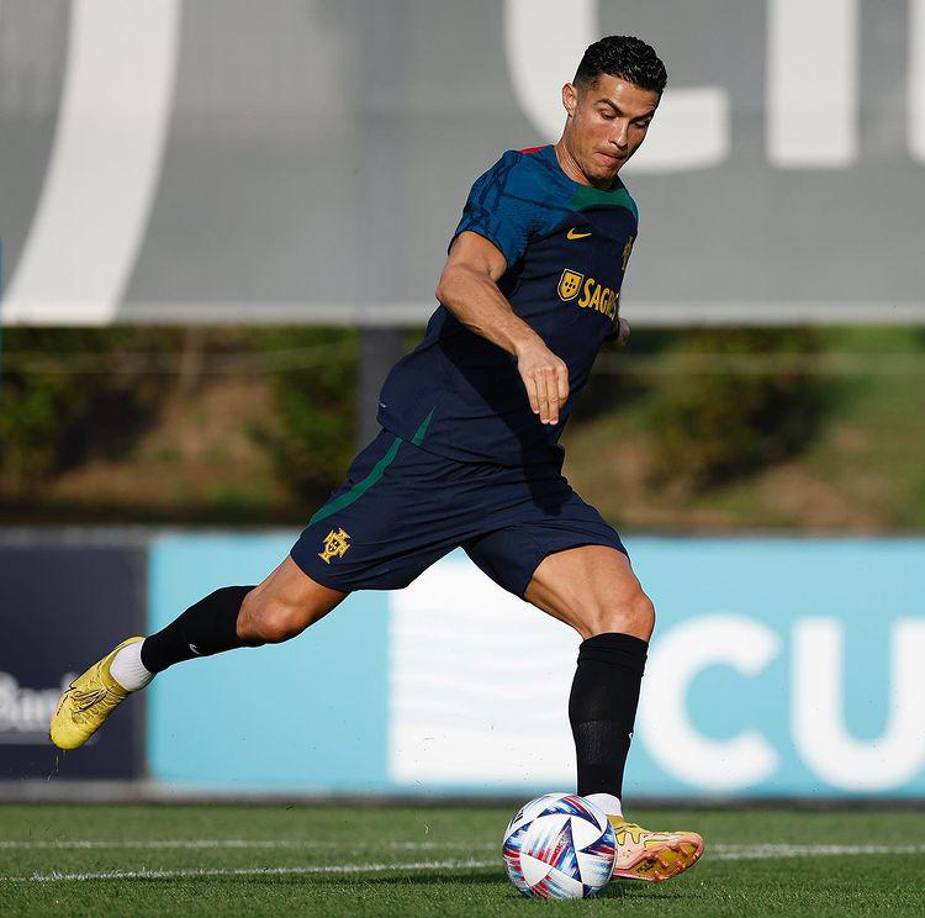 Antes del Mundial de Qatar 2022 arremetió contra el entrenador y manifestó que él y “dos o tres personas del club” lo estaban “forzando” para que se fuera: “Me siento traicionado, siento que algunas personas no me quieren aquí, no solo este año, también el año pasado”.