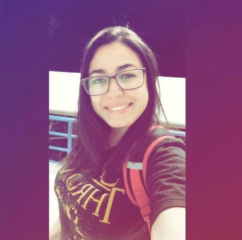 Familiares de Gabriela contaron que ella fue a la fiesta acompañada por su hermano, pero estando allá, el hermano de Gabriela se regresó en un Uber porque tenía un examen el viernes. Francis se ofreció a llevarla junto con tres amigas y otro joven cuya identidad no ha sido revelada.