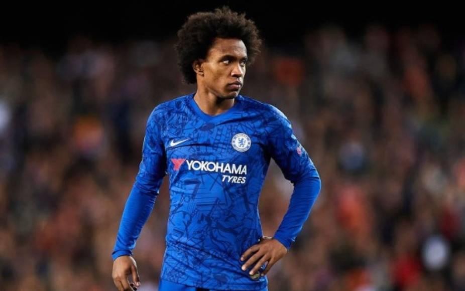 Willian está más cerca de fichar por el Arsenal. El nombre de brasileño está en boca de todos en estos últimos días después de que el jugador haya rechazado una oferta de renovación por parte del Chelsea. El extremo ha sido pieza clave de los blues y desde The Times afirman que el jugador va a dar una respuesta definitiva a su club después del partido de este sábado contra el Bayern de Múnich, donde parten con un resultado en contra de 3-0 en la Champions League.<br/><br/>Según afirman desde Inglaterra la decisión del jugador de sumarse al proyecto de Mikel Arteta ya estaría tomada. El equipo Gunner le ha ofrecido tres años de contraro que parecen ser suficientes.