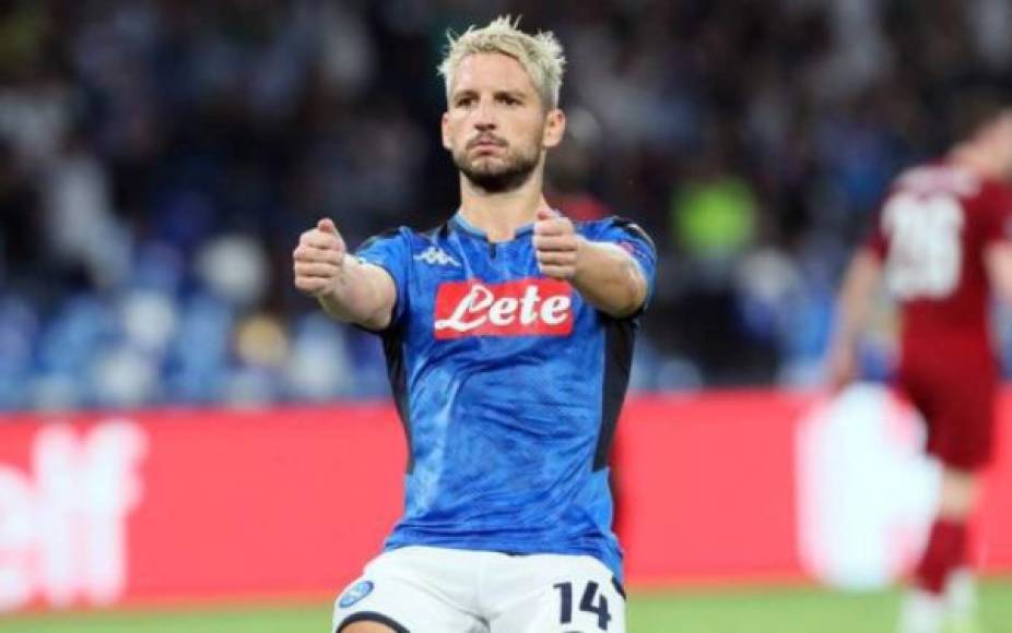 Dries Mertens: Extremo belga que finaliza su contrato con el Napoli y también aparece como opción para llegar al Barcelona.