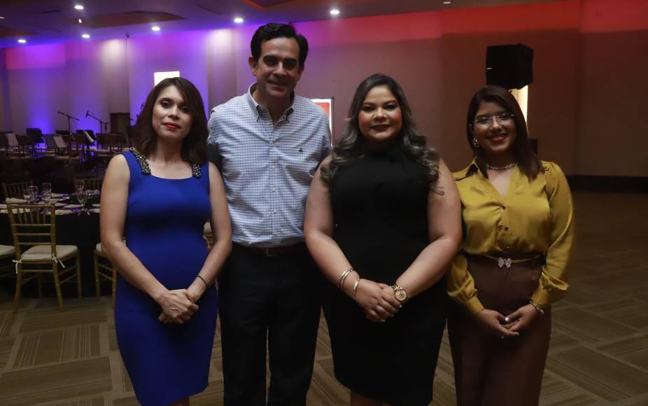 Zinthia García, Rubén Alemán, Cristina Mejía y Ana Hernández