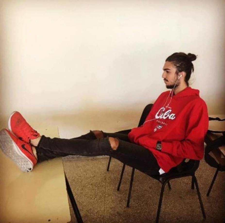 En el 2016 medios publicaron que el joven participó en un desfile de Chanel pero la información no fue confirmada.