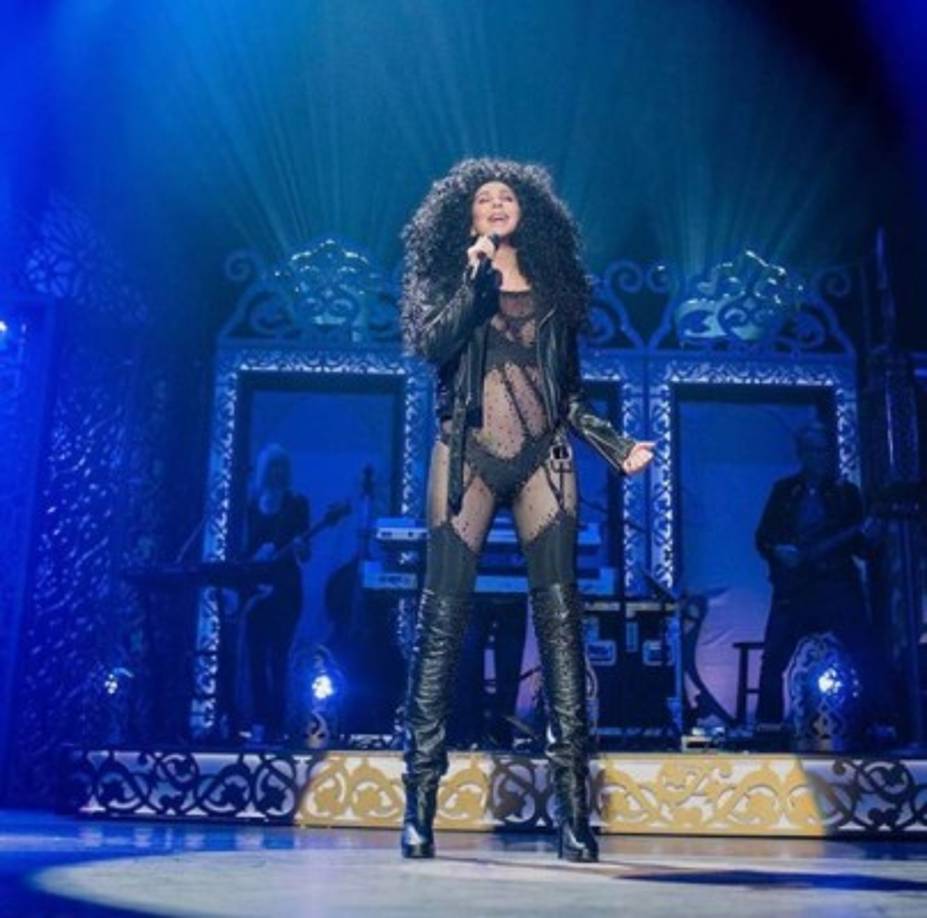 La intérprete de 'Believe', Cher, colgó en sus redes sociales un emotivo mensaje.