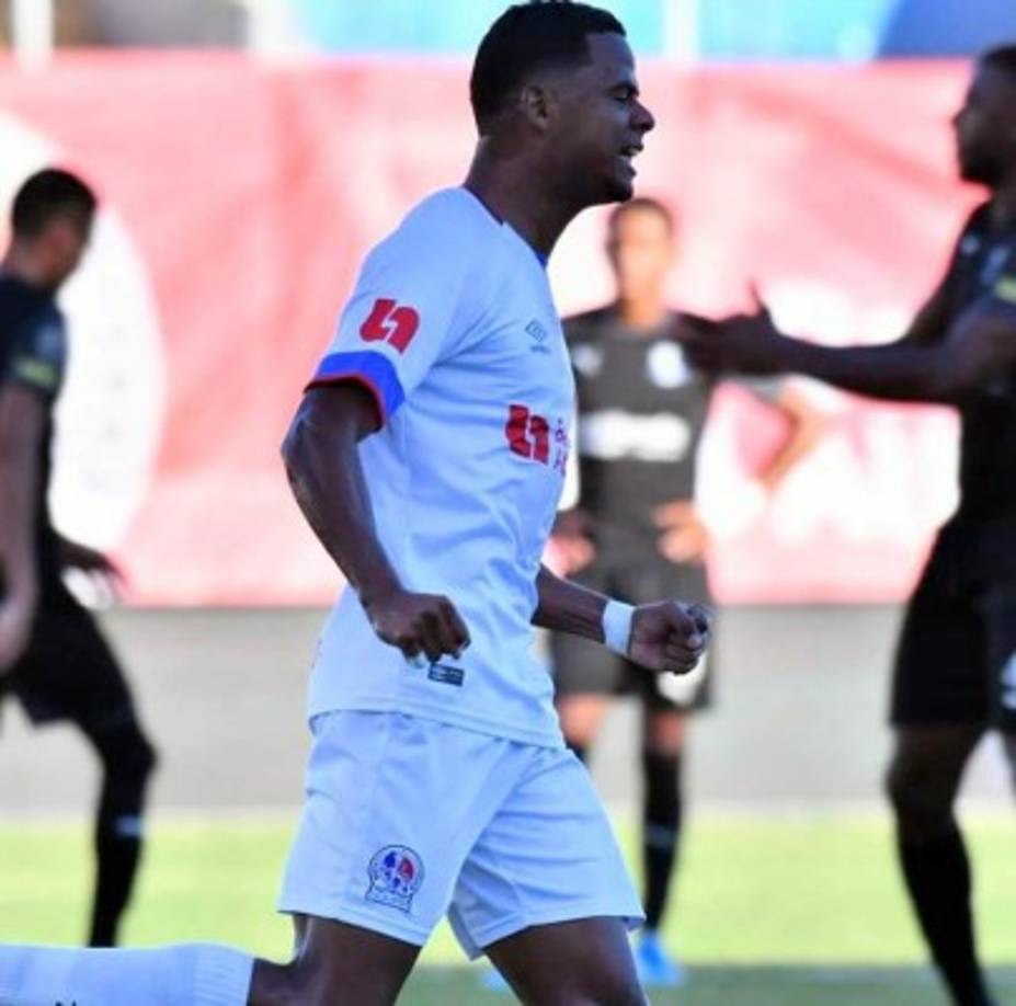 El defensa Samuel Córdoba también finalizó su vinculación con el tricampeón Olimpia y no se sabe si continuará. Jugó muy poco en el pasado torneo.