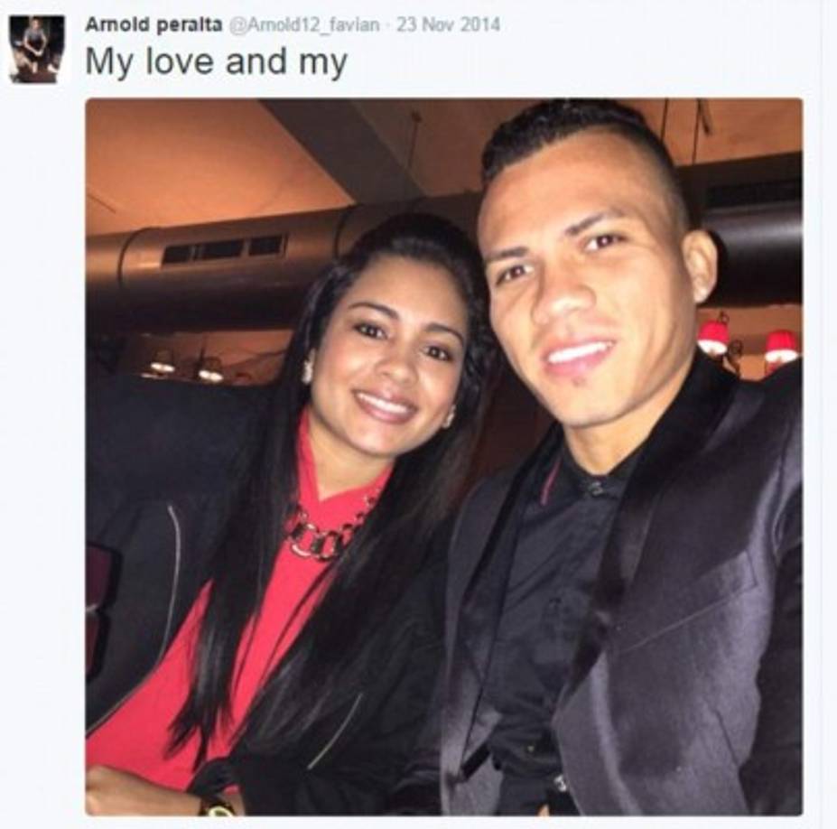 Así demostraba su amor Arnold Peralta a Vanessa.