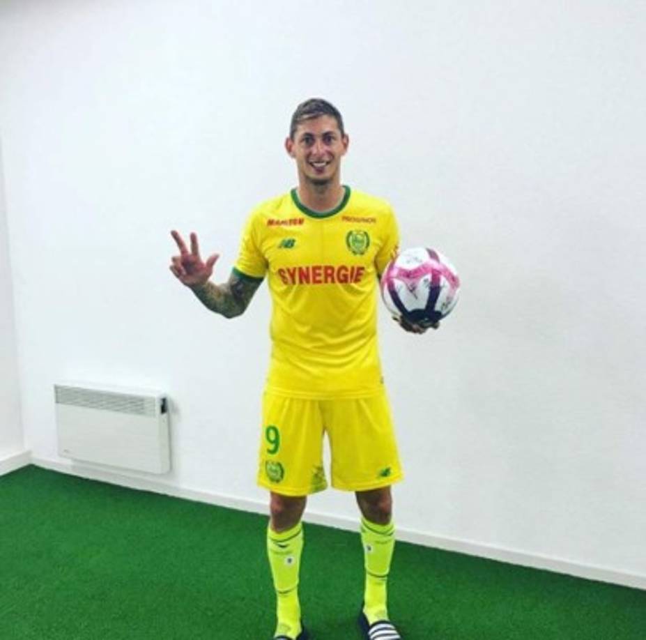 En las antípodas del niño de oro del fútbol francés; Sala carece de su velocidad, técnica y talento natural. Pero su estilo poco académico y desgarbado, que le costaron críticas durante gran parte de su carrera, dejó paso esta temporada a un goleador efectivo y respetado.