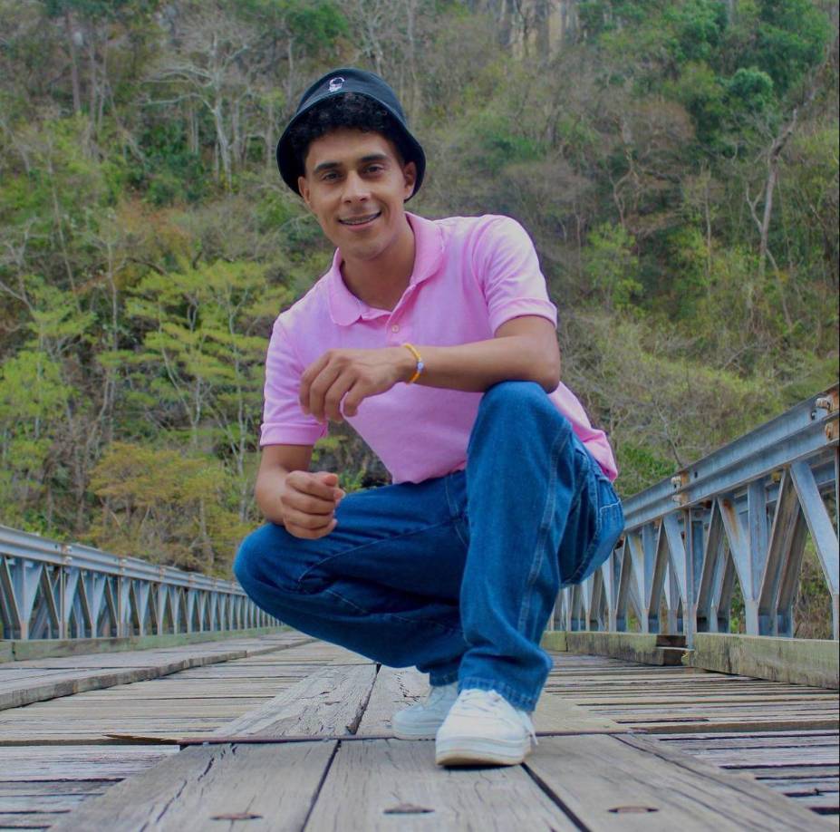 Moisés Enamorado acompañará en el evento. Este carismático joven también se ha robado el cariño de los hondureños con sus videos de humor. Actualmente, cuenta con más de 210 mil seguidores en Instagram y 1.4 millones en Tiktok.