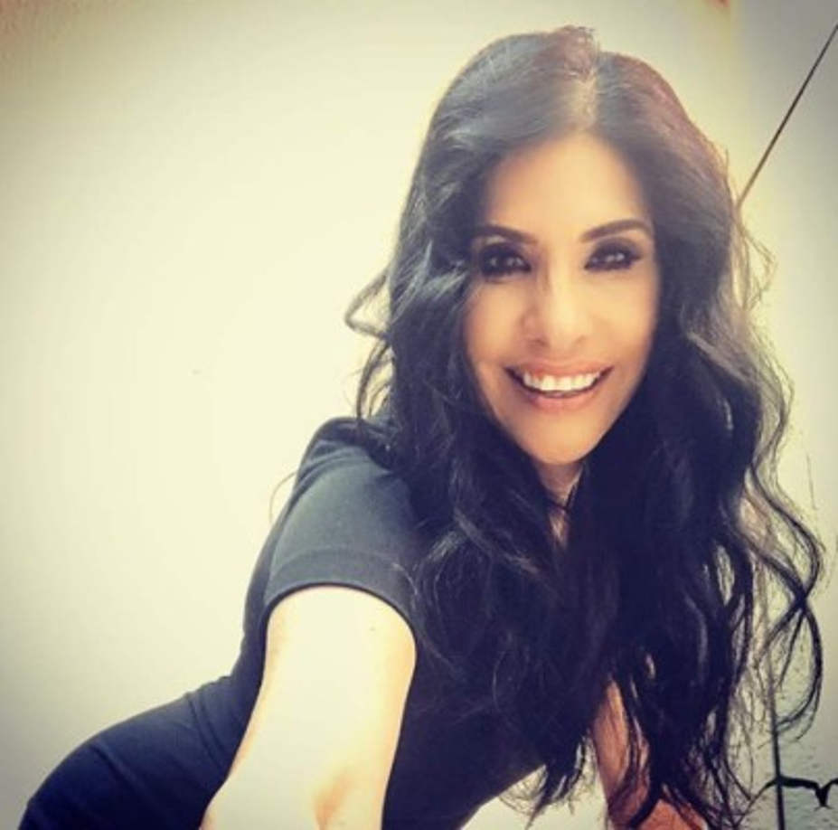 En 2014 participó en la telenovela Muchacha italiana viene a casarse, a la que siguieron Pasión y poder (2015) y Tenías que ser tú (2018).