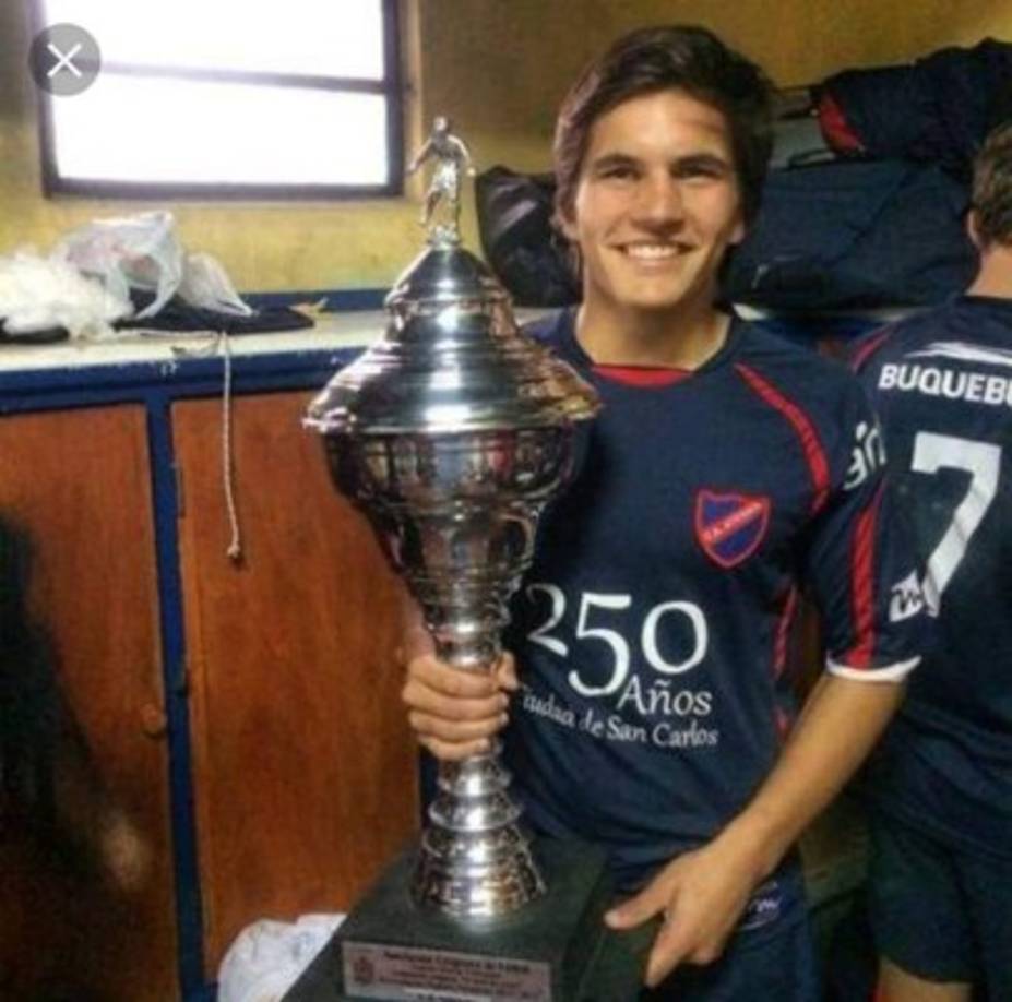 Emiliano Techera además, puede jugar como defensa central, y lateral, además de volante de contención, lo que lo convierte en un polifuncional.