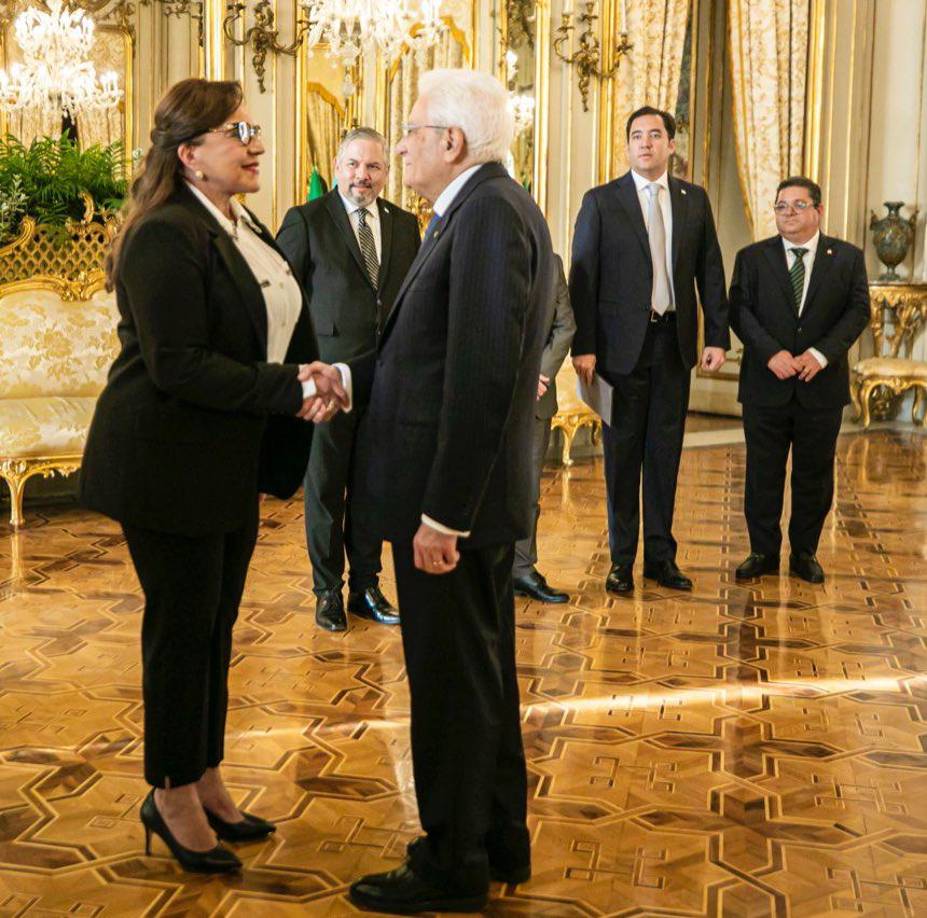 “Fortalecer las relaciones entre ambos países es uno de los puntos de agenda que trae la presidenta Xiomara Castro”, destacó el secretario privado del Ejecutivo hondureño, Héctor Zelaya, quien acompaña a la gobernante en su viaje a Italia. 