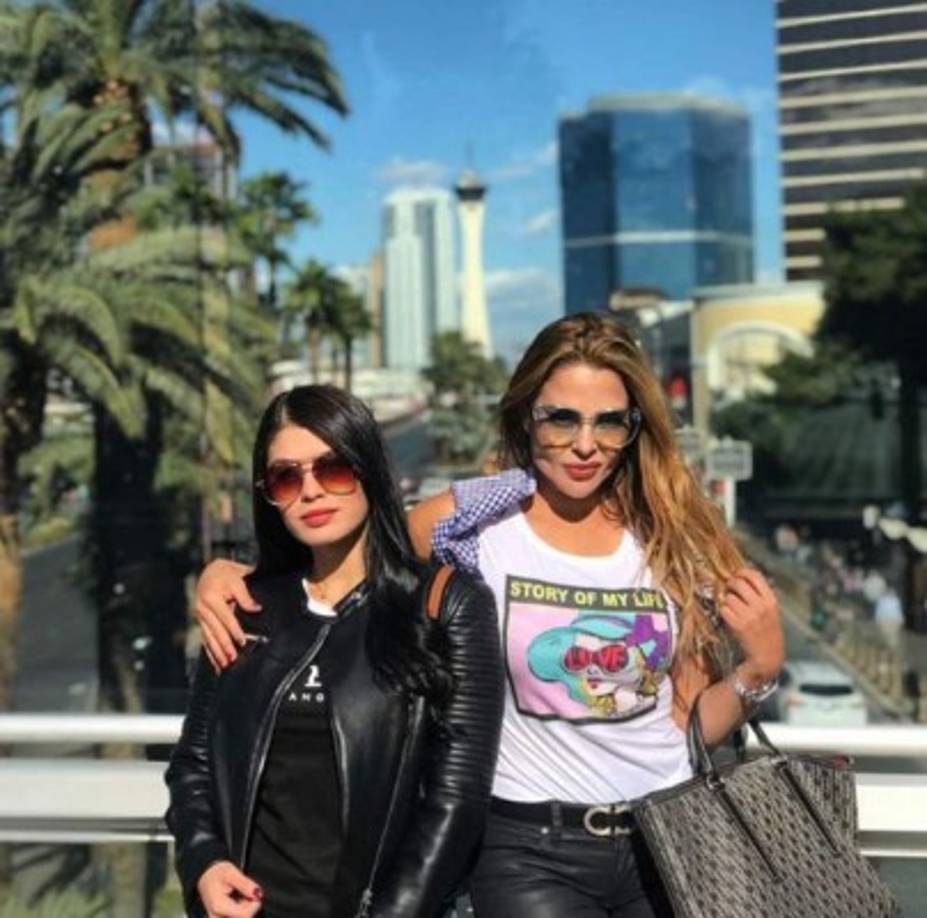 La actriz colombiana tiene una hija y lejos de parecer su progenitora, Estefanía parece su hermana gemela.