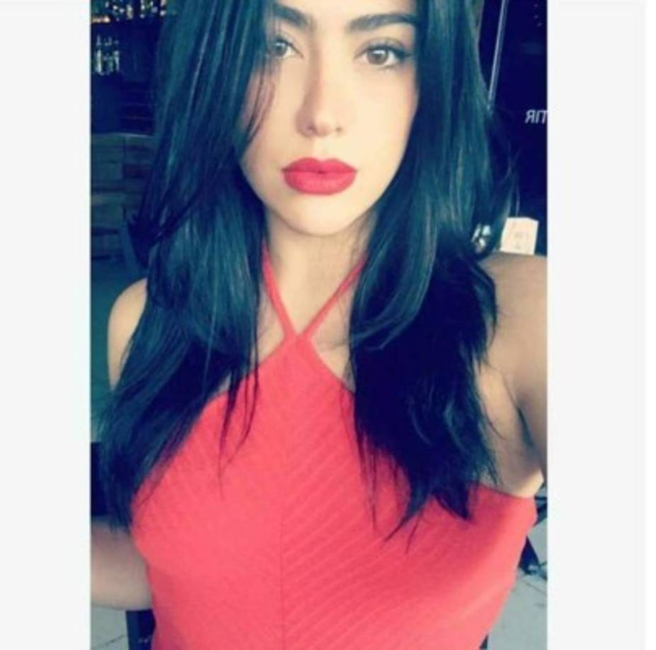 Para ella 'la mujer es más inteligente que el hombre, pero por eso no hay que dejarla pensar y someterla a los besos. Si piensa, no te elije. Si siente, sí...'.