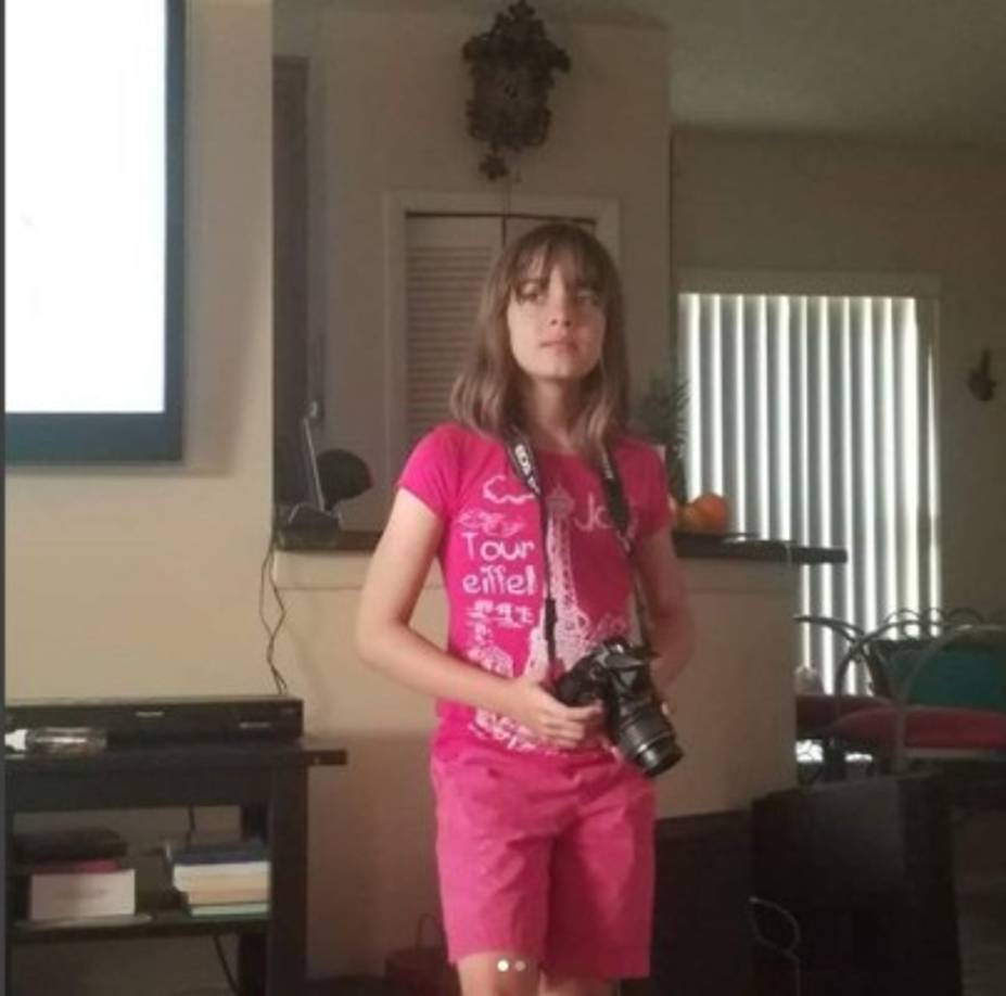 La pequeña vive con sus abuelos en EEUU desde lo que ocurrió con sus padres.